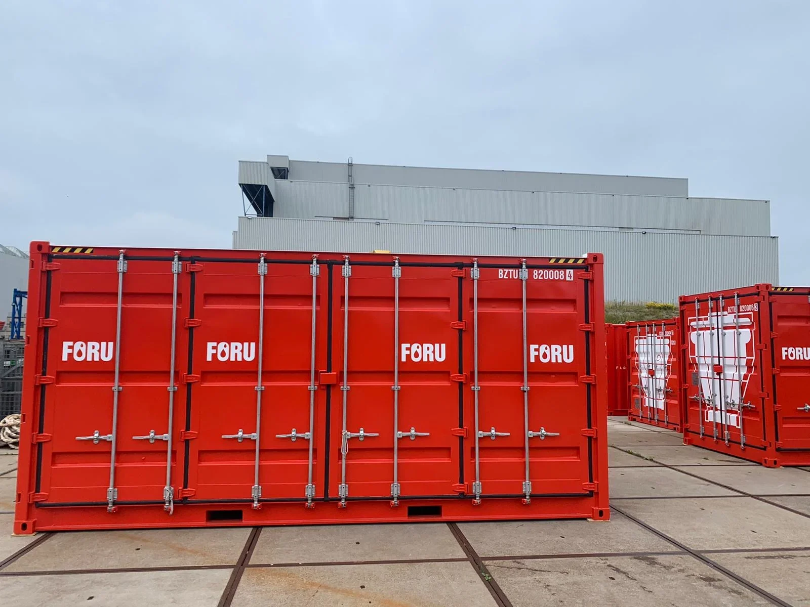 FORU Full Side Access containers