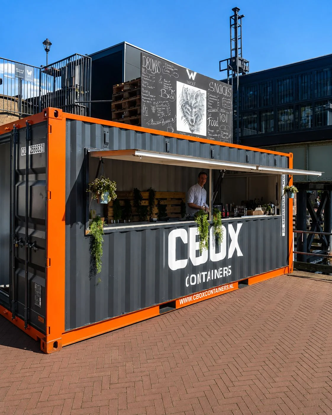 Storage containers