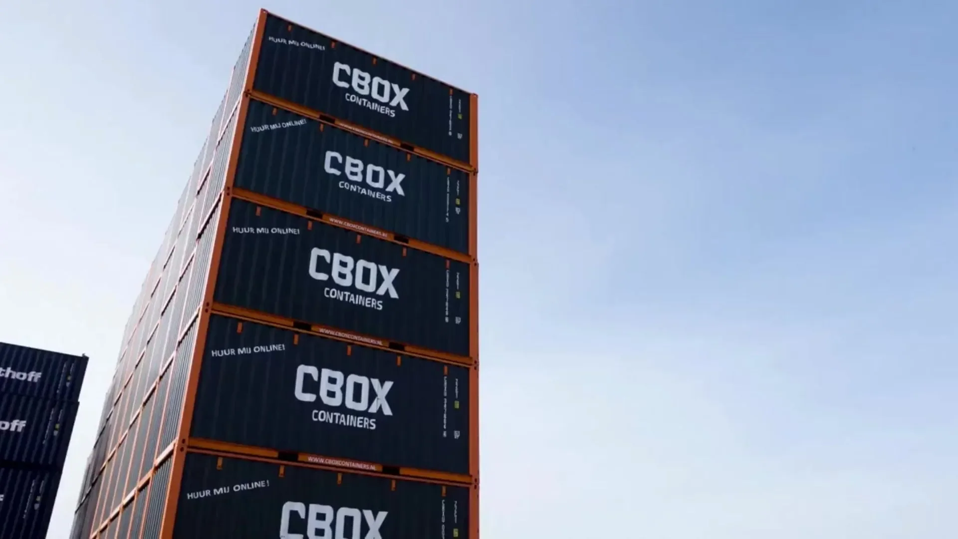 Storage containers