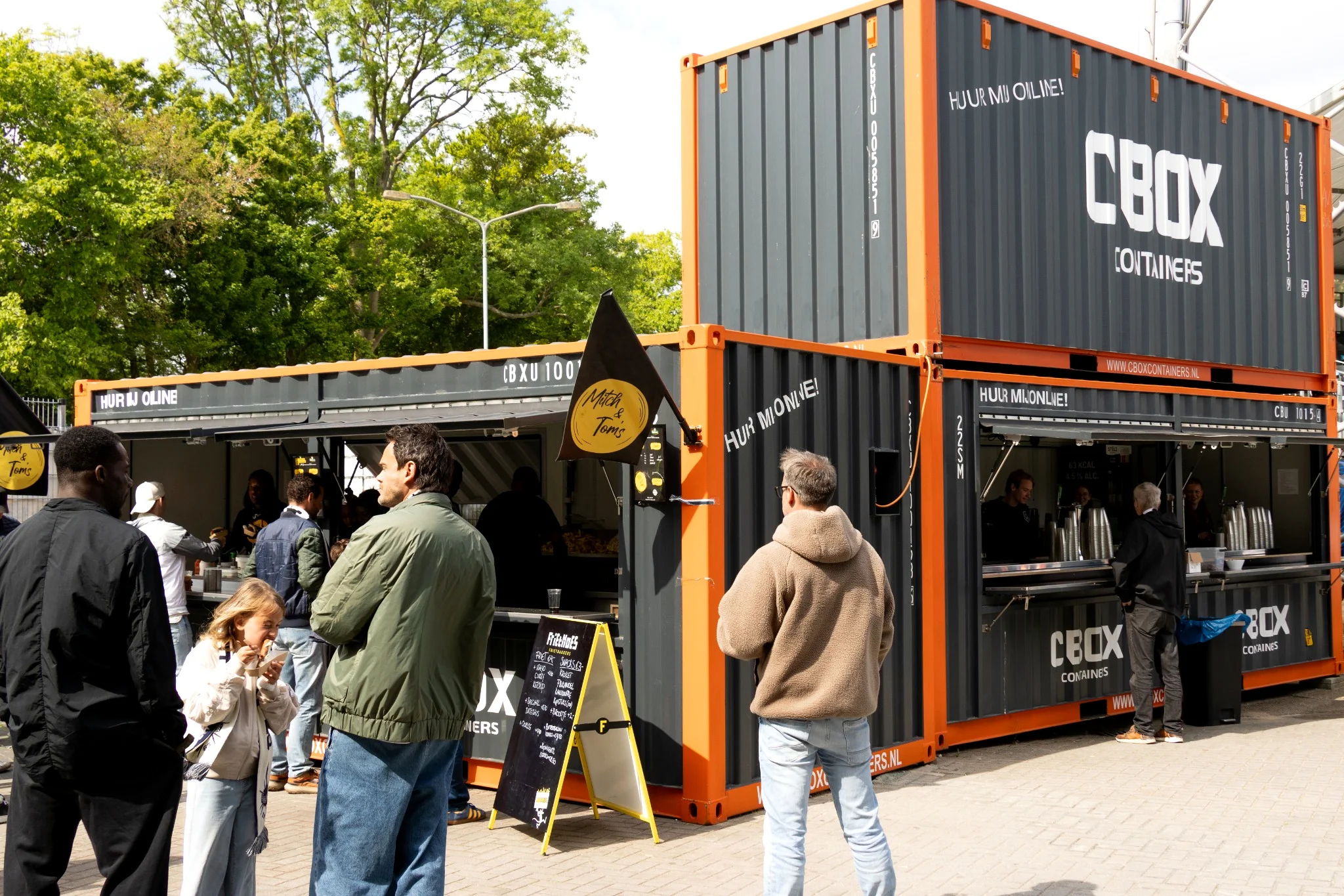 CBOX supplies barcontainers and event containers for festivals, sports events, hospitality concepts, pop-ups, brand activations and temporary venues.