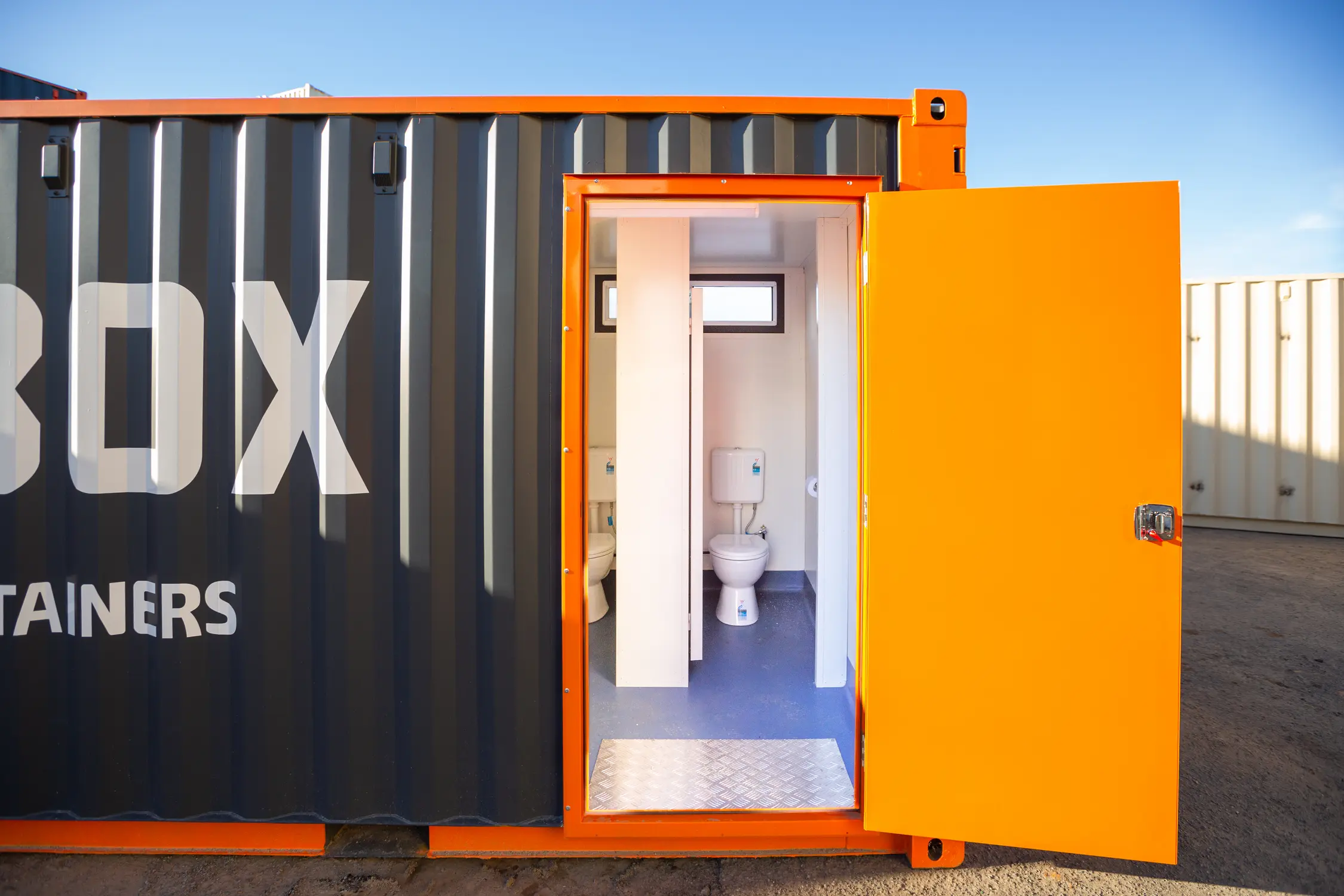 SANITARY CONTAINERS