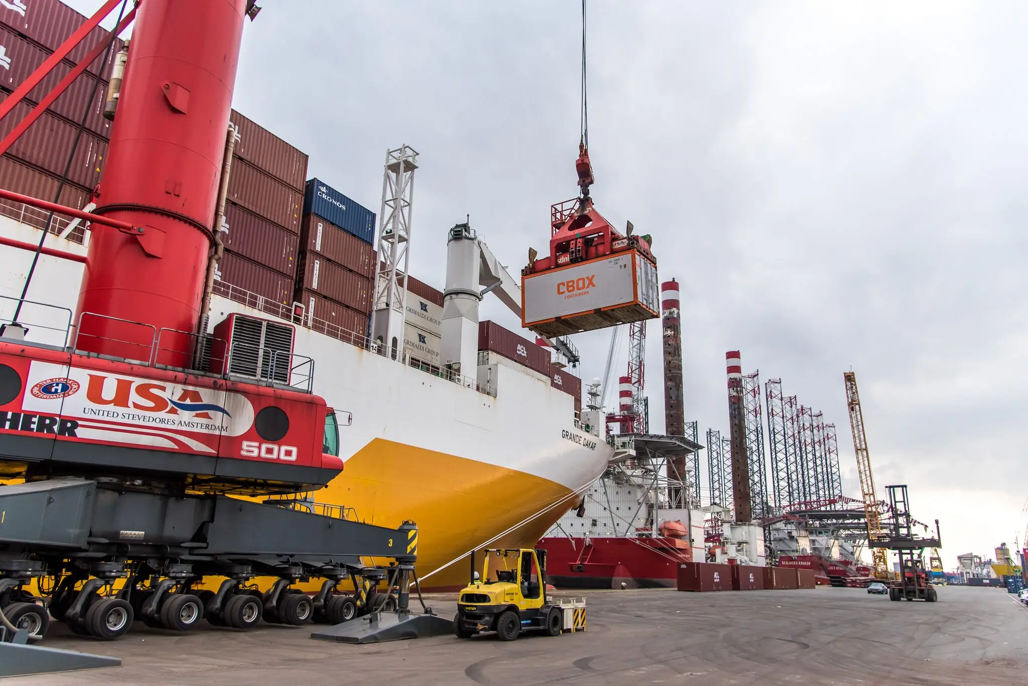 CBOX combines local expertise with a global network to deliver container rental, sales, project support and tailored solutions worldwide.